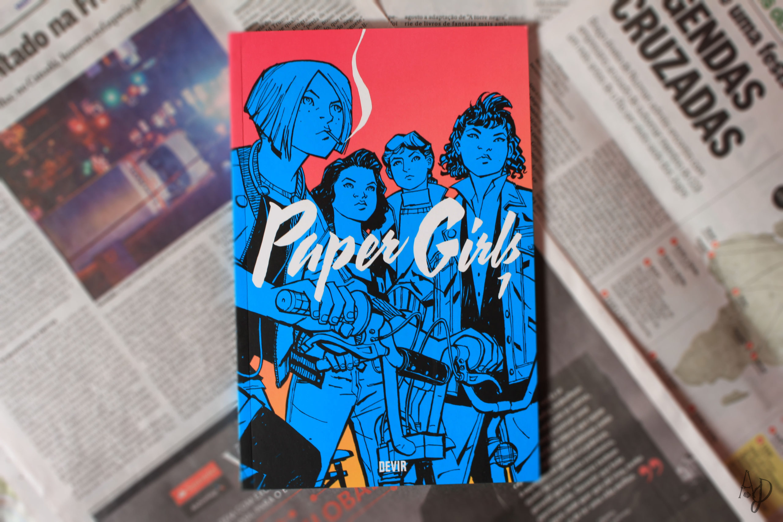 Capa da HQ Paper Girls